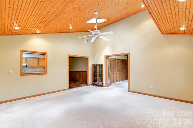 103 Richard Lane, Black Mountain, NC 28711
