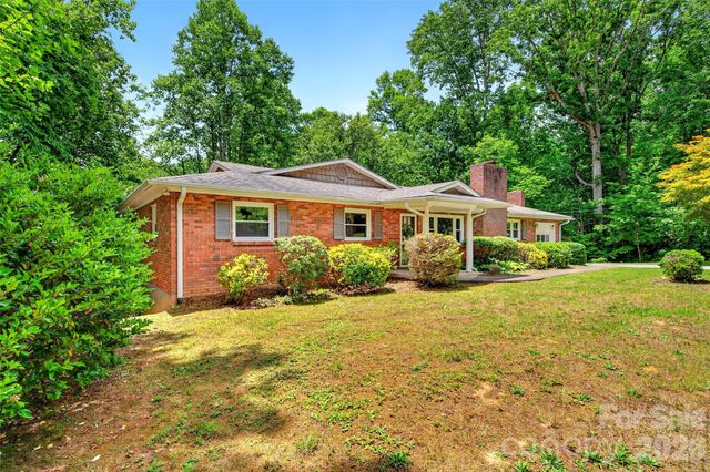 103 Richard Lane, Black Mountain, NC 28711