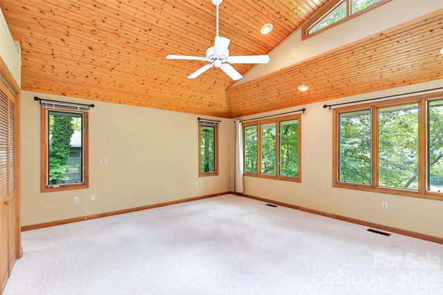 103 Richard Lane, Black Mountain, NC 28711
