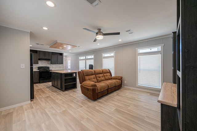 2116 Santa Anna, Midland, TX 79705