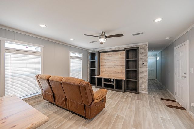 2116 Santa Anna, Midland, TX 79705