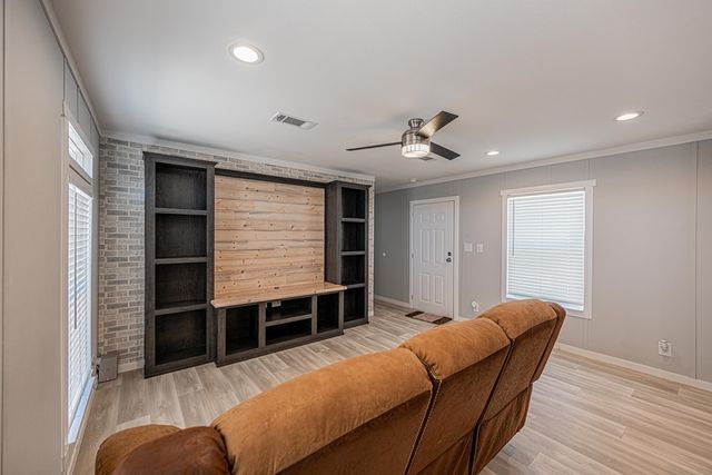 2116 Santa Anna, Midland, TX 79705