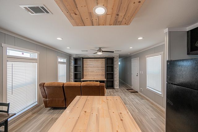 2116 Santa Anna, Midland, TX 79705