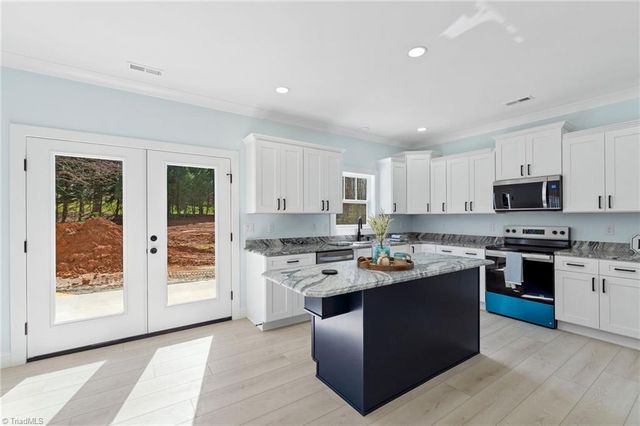 4900 Westerly Drive, Winston-salem, NC 27106