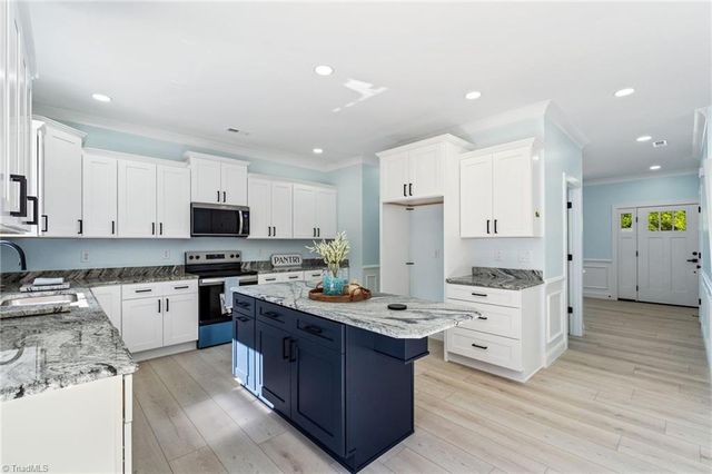 4900 Westerly Drive, Winston-salem, NC 27106