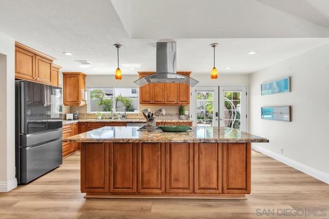 11655 Cebada Ct, San Diego, CA 92124