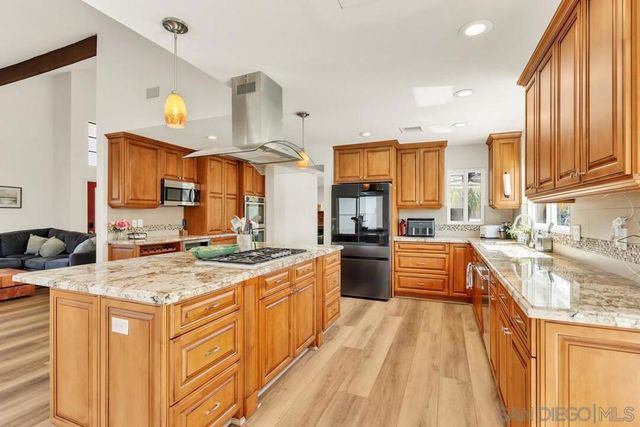 11655 Cebada Ct, San Diego, CA 92124