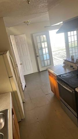 2517 Chevy Chase Drive, Irving, TX 75062