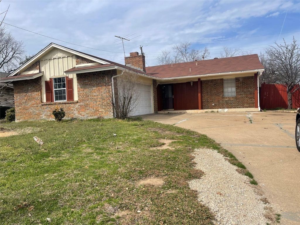 2517 Chevy Chase Drive, Irving, TX 75062