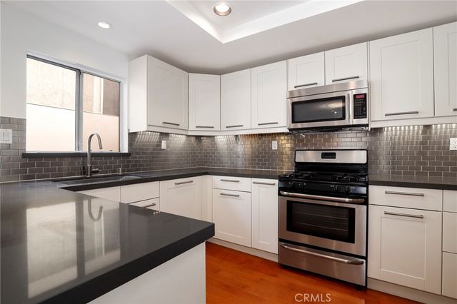 944 Palm Avenue 5, West Hollywood, CA 90069