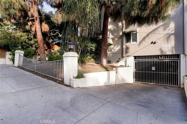 944 Palm Avenue 5, West Hollywood, CA 90069