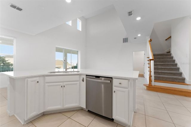 2834 HIGH POINTE STREET, Clermont, FL 34711