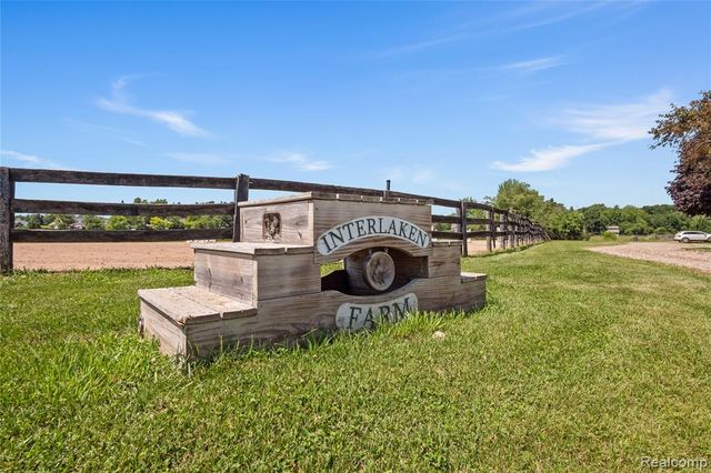 5280 Hosner Road, Oxford, MI 48370