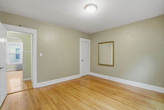 8 Carver Street, Worcester, MA 01604