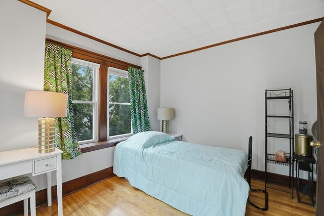 8 Carver Street, Worcester, MA 01604