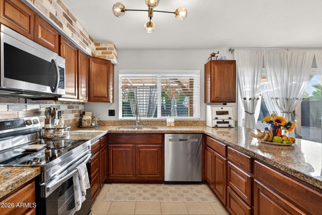2512 S EVERGREEN Road, Tempe, AZ 85282