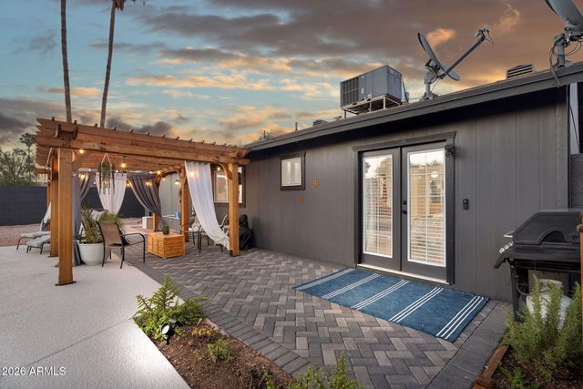 2512 S EVERGREEN Road, Tempe, AZ 85282