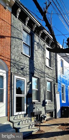 715 W 7TH ST, Wilmington, DE 19801