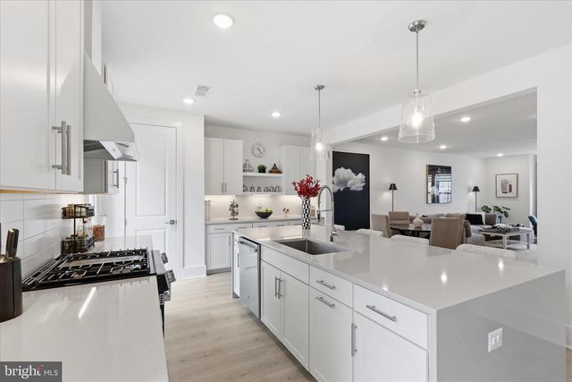 9507 MAIDENHAIR AVE, Fredericksburg, VA 22407