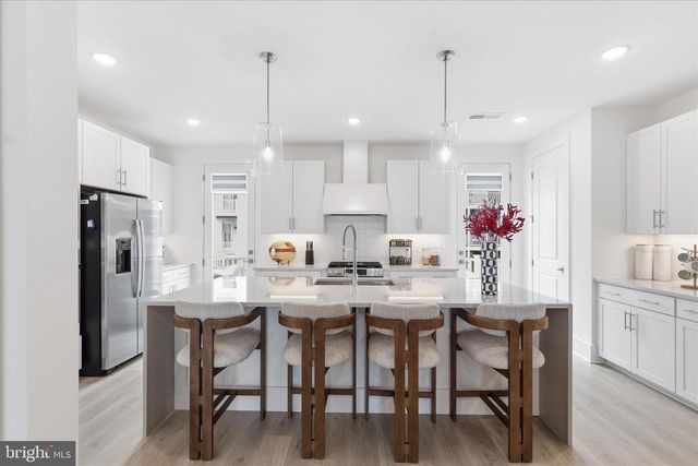 9507 MAIDENHAIR AVE, Fredericksburg, VA 22407