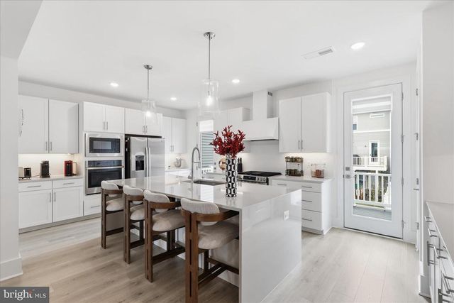 9507 MAIDENHAIR AVE, Fredericksburg, VA 22407