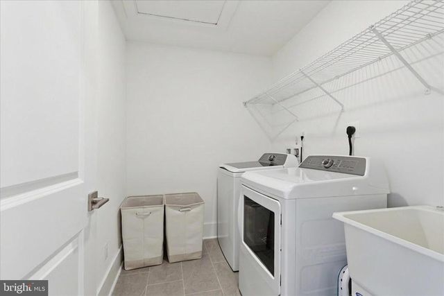 9507 MAIDENHAIR AVE, Fredericksburg, VA 22407