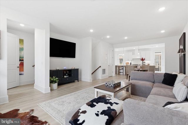 9507 MAIDENHAIR AVE, Fredericksburg, VA 22407