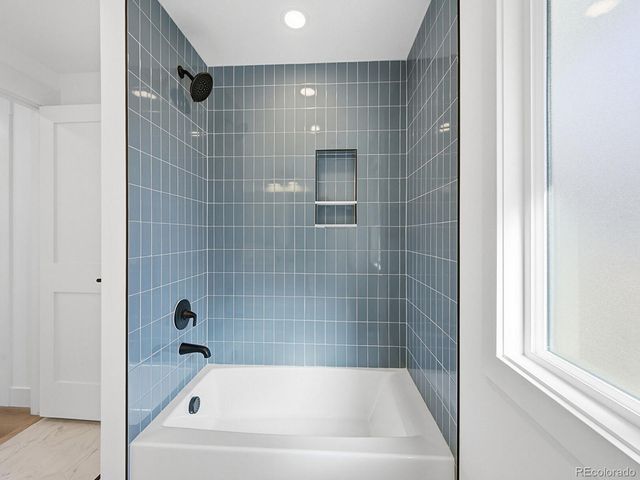 6622 S Olive Court, Centennial, CO 80111