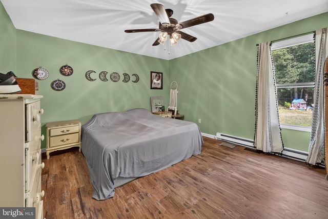 555 PENNSYLVANIA AVE, Franklinville, NJ 08322