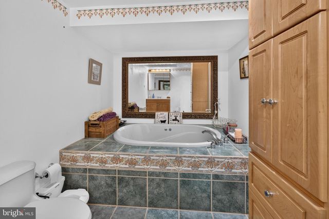 555 PENNSYLVANIA AVE, Franklinville, NJ 08322