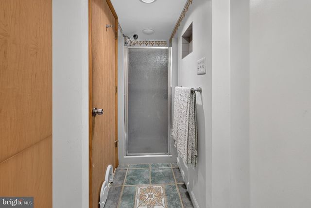 555 PENNSYLVANIA AVE, Franklinville, NJ 08322