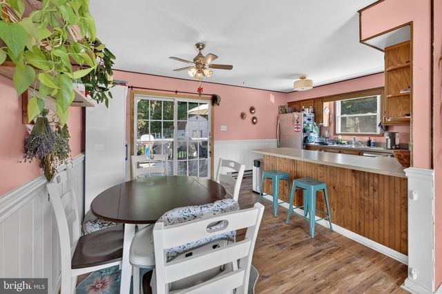 555 PENNSYLVANIA AVE, Franklinville, NJ 08322