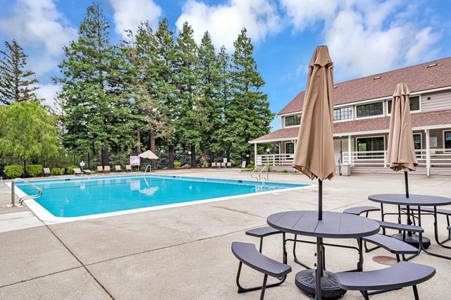 47 Summer Hill Court, Danville, CA 94526