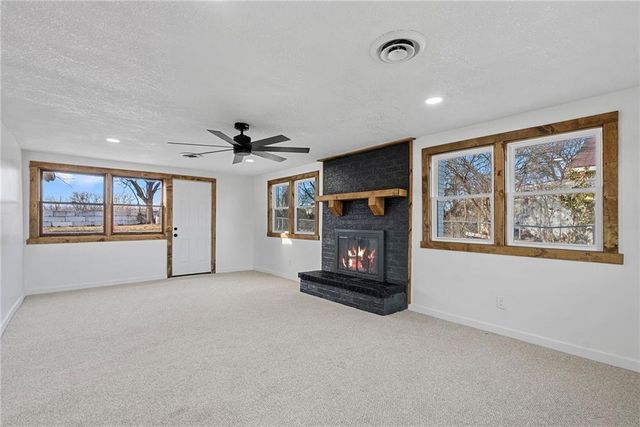 2018 James Downey Road, Independence, MO 64057