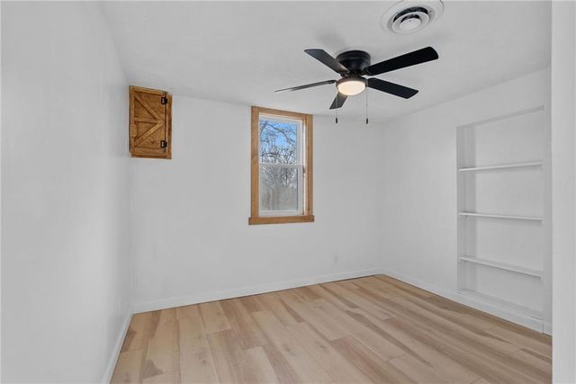 2018 James Downey Road, Independence, MO 64057