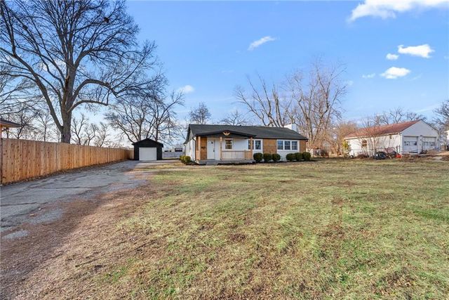2018 James Downey Road, Independence, MO 64057