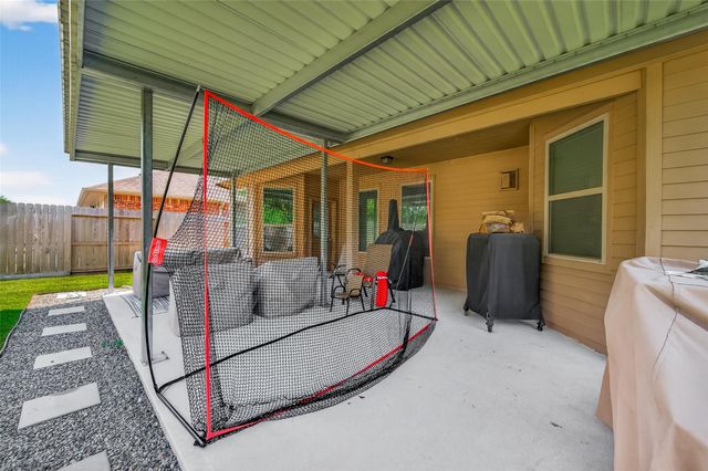 1010 Fairway Drive, La Porte, TX 77571