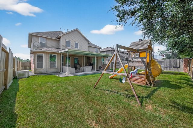 1010 Fairway Drive, La Porte, TX 77571