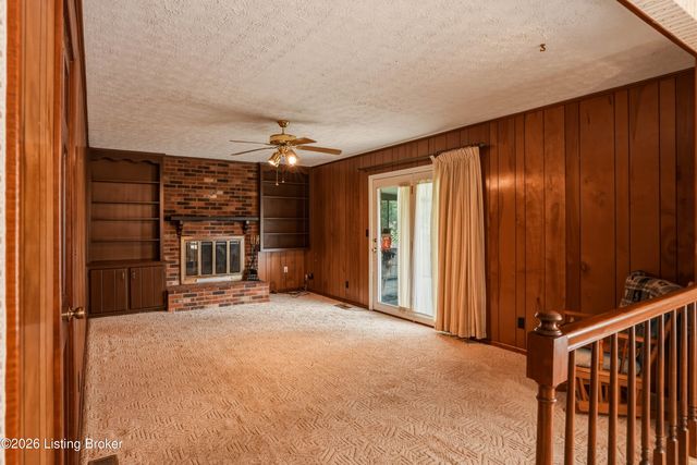 355 Knobview Dr, Shelbyville, KY 40065