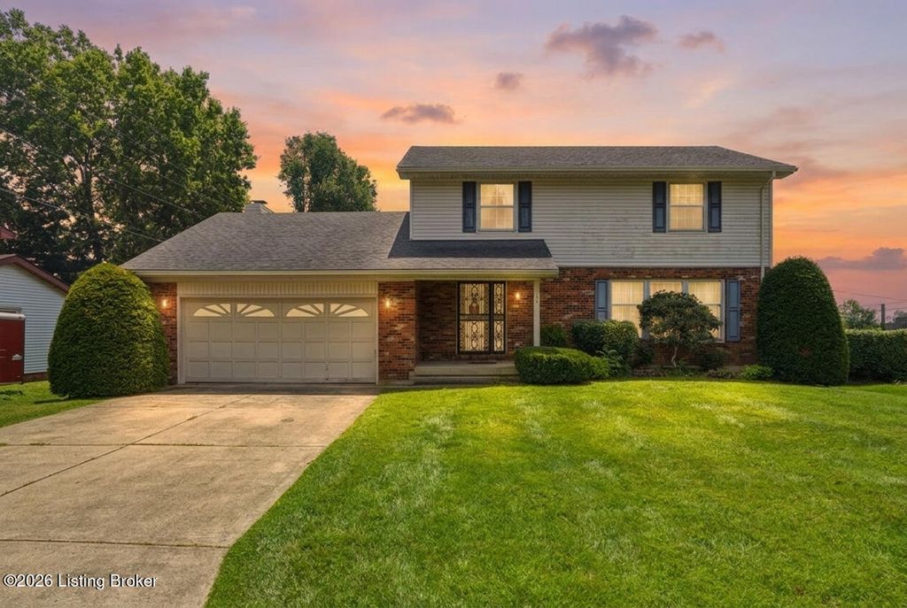 355 Knobview Dr, Shelbyville, KY 40065