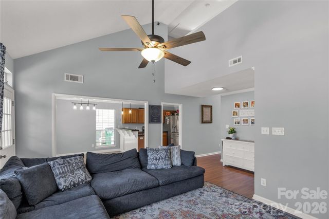 13213 Lampmeade Lane, Charlotte, NC 28273