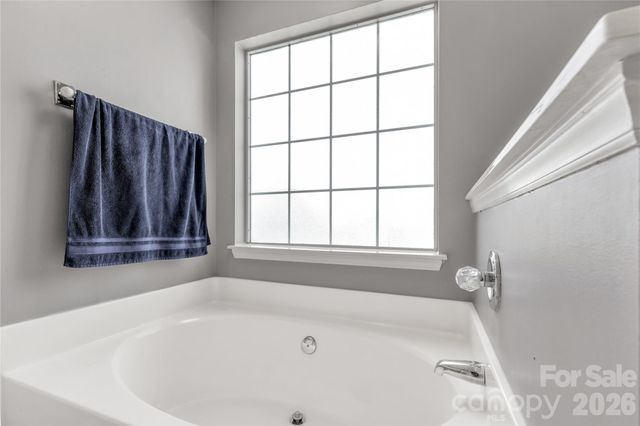 13213 Lampmeade Lane, Charlotte, NC 28273