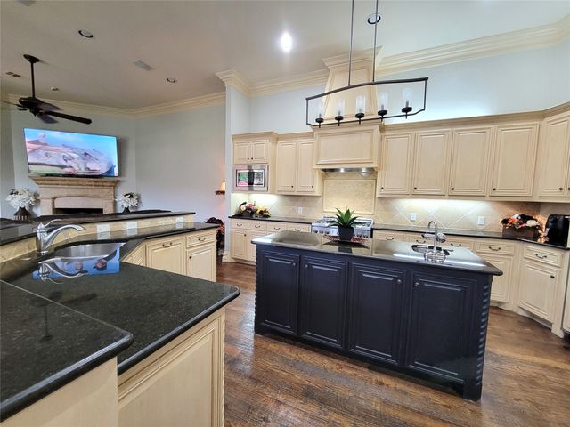 5805 Spring Glade Court, Plano, TX 75093