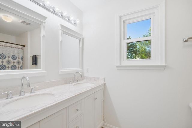 7527 STERLING DR, Fredericksburg, VA 22407