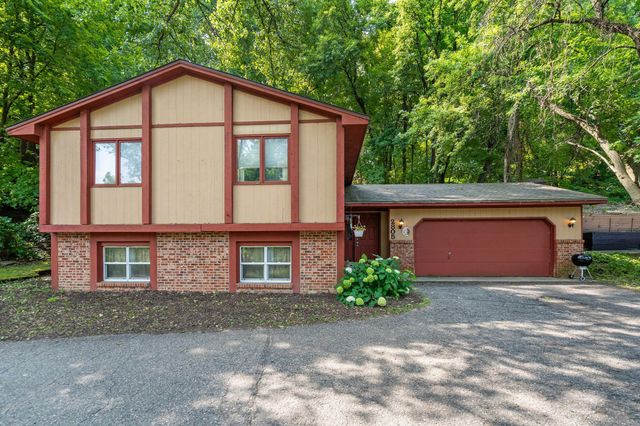 2805 Brookview Drive, Burnsville, MN 55337