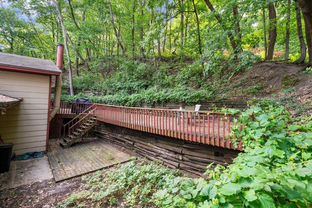 2805 Brookview Drive, Burnsville, MN 55337
