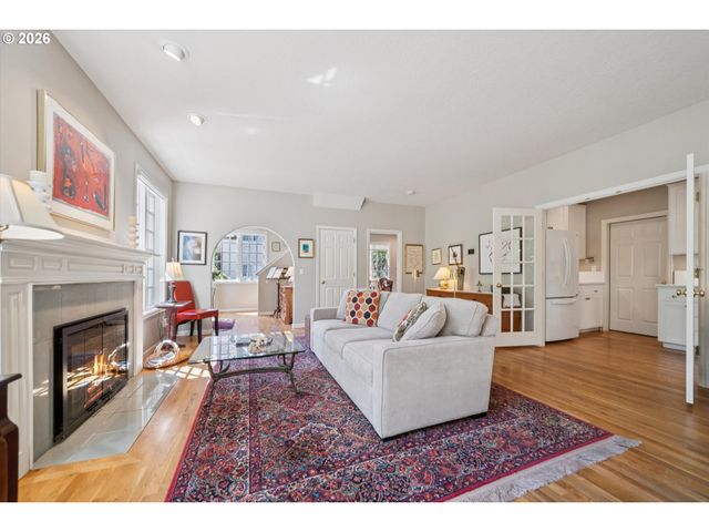 9931 Nw ABBEY Rd, Portland, OR 97229