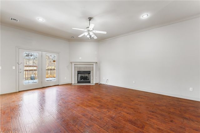 4303 W Olive Street, Rogers, AR 72756