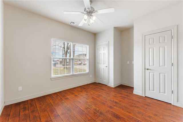 4303 W Olive Street, Rogers, AR 72756