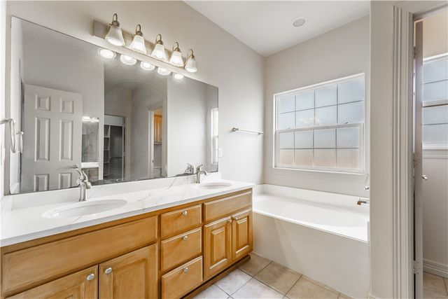 4303 W Olive Street, Rogers, AR 72756